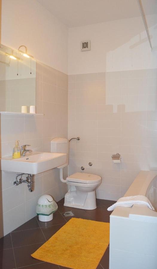 Apartments With A Parking Space Makarska - 11361 외부 사진